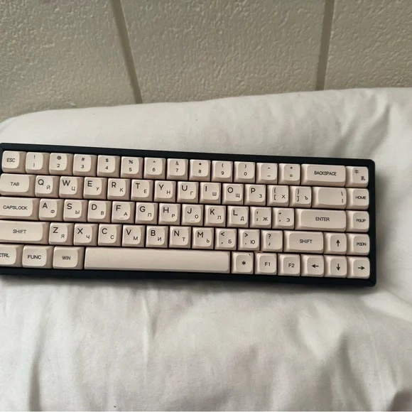 Keychron K6 wireless Keyboard - Picture 1 of 2